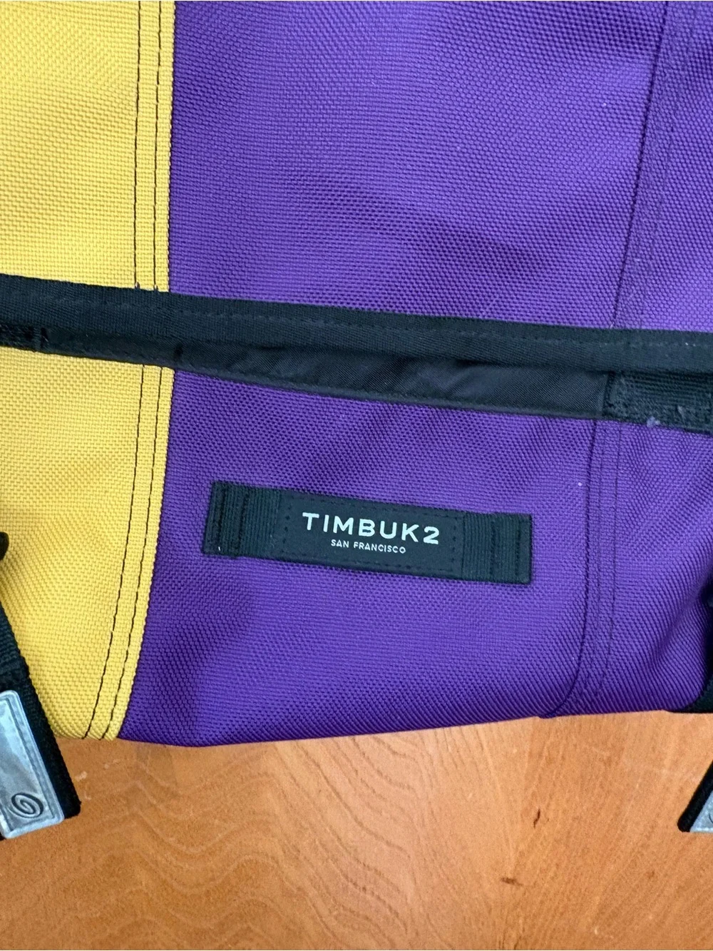 Vintage 90’s Timbuk2 Two-Tone Purple and Yellow Messenger Bag lakers colors